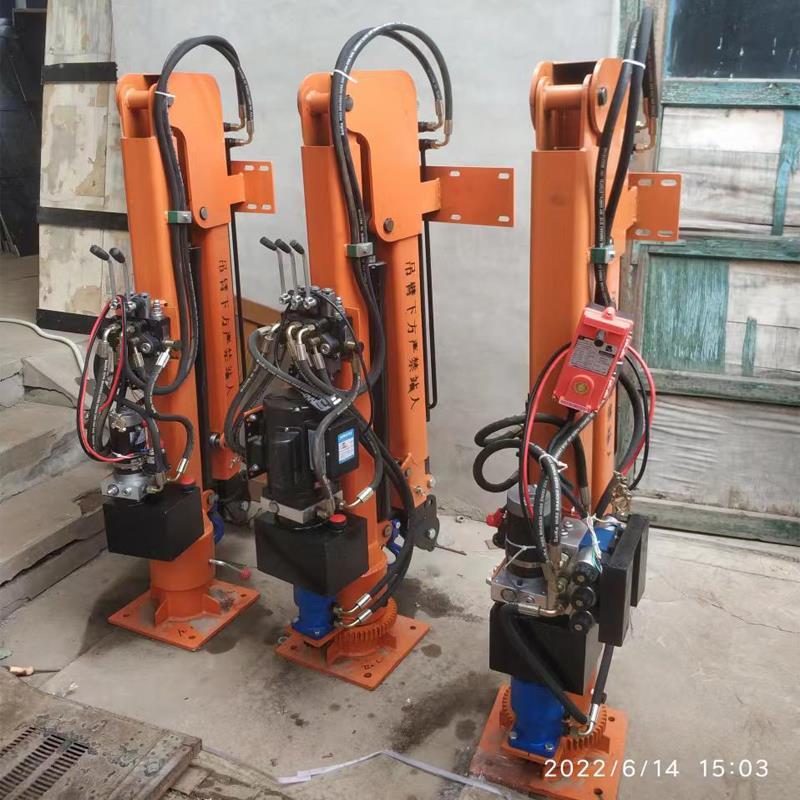 沽源县重汽蓝牌随车吊 3.2吨 国六动力强 液压驱动 农用自卸起重机